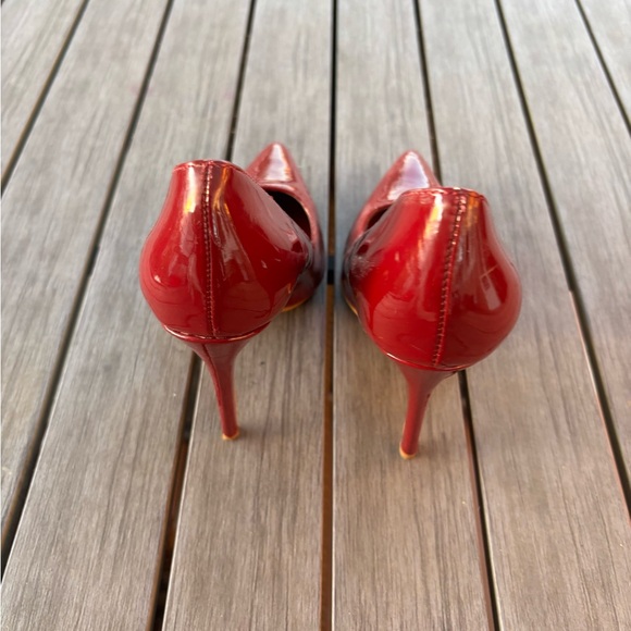 Shoe Republic LA Glossy Red Stilettos - Picture 4 of 4